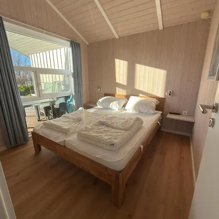 Fjordhaus Am - 6 Schlafzimmer, Seeblick, Sauna Und Whirlpool Дом отдыха *